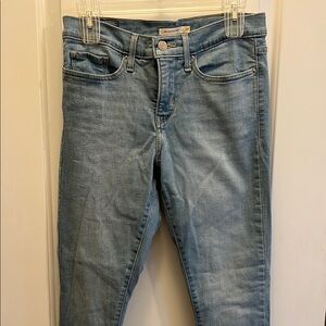 Women’s Levi’s 311 Shaping Skinny Size 28